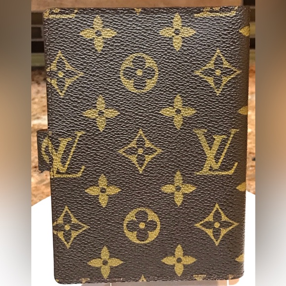 Louis Vuitton Monogram Agenda PM β€οΈππ₯ - Picture 9 of 17